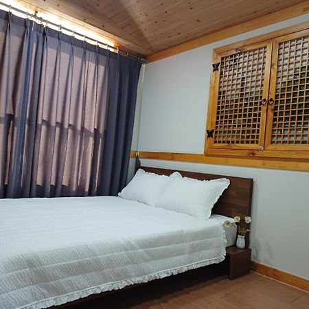 The Jeongga Hostel Jeonju Bagian luar foto