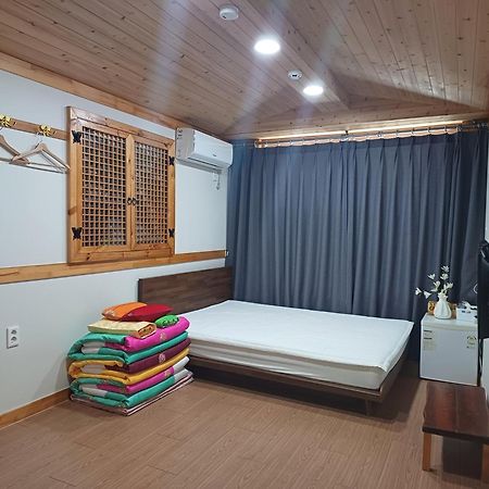 The Jeongga Hostel Jeonju Bagian luar foto