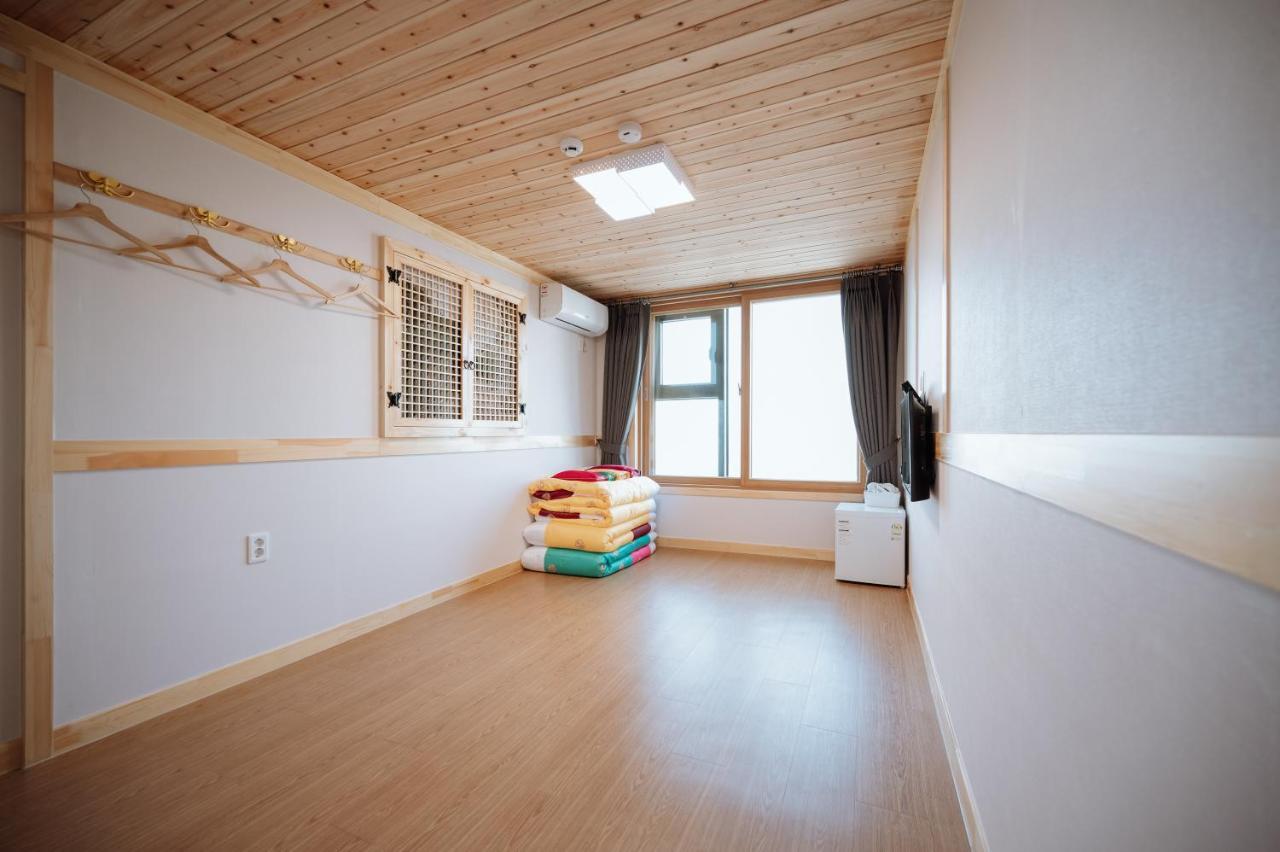 The Jeongga Hostel Jeonju Bagian luar foto