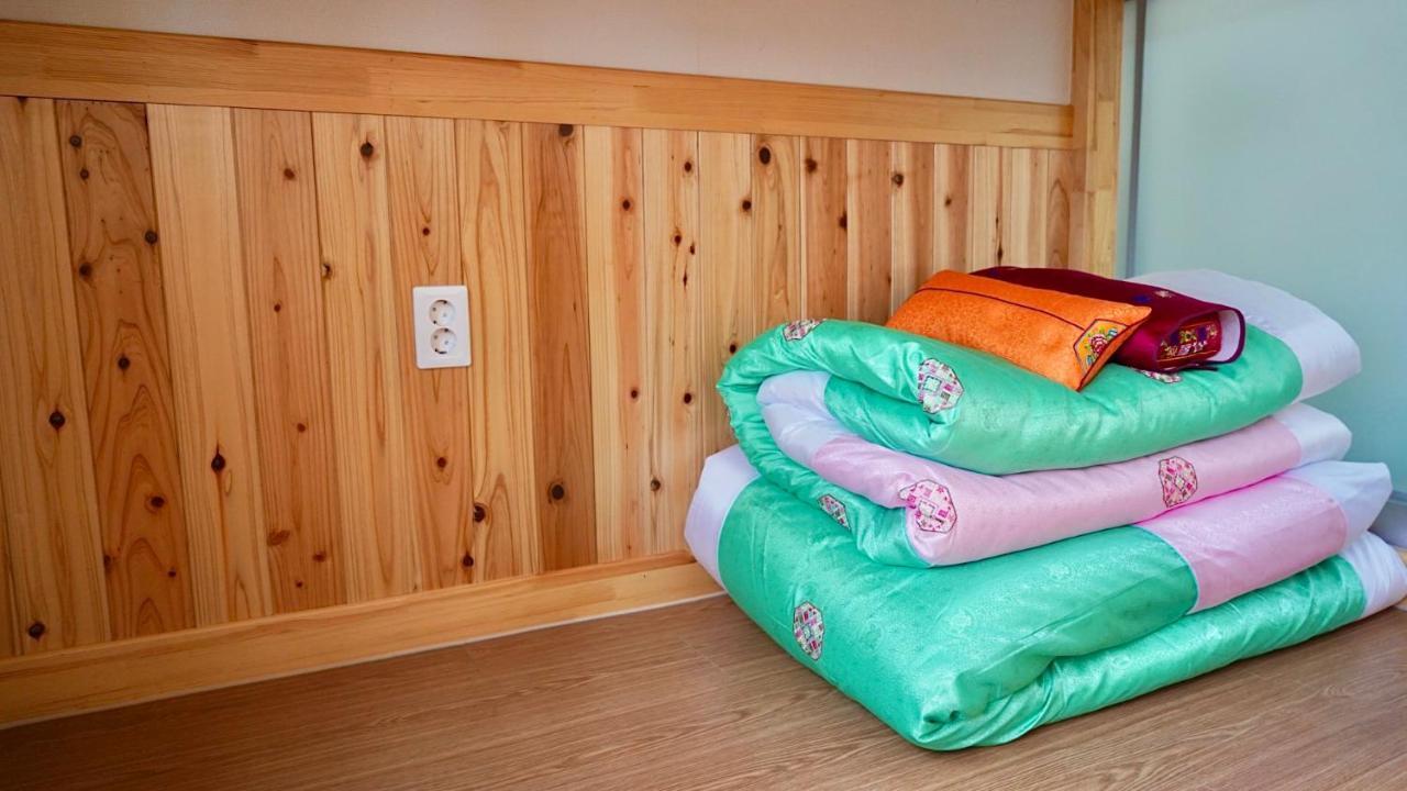 The Jeongga Hostel Jeonju Bagian luar foto