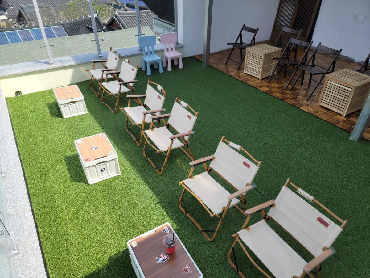 The Jeongga Hostel Jeonju Bagian luar foto